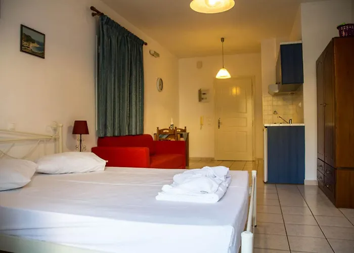 Filoxenia Apartament *